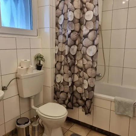 Διαμέρισμα Vibrantly Styled In